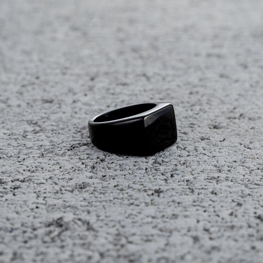 Our Black Signet Ring has been crafted to be worn on a day-to-day basis or even as a classy finishing piece. Also available in Gold, Silver & Rose Gold.